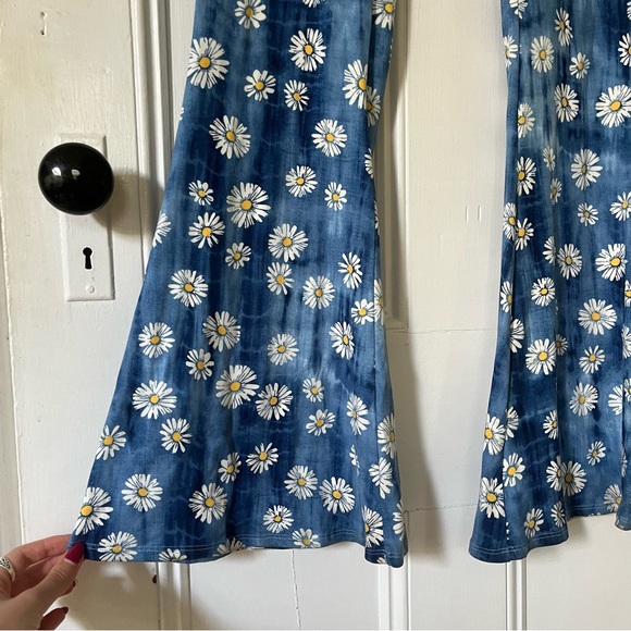 daisy print flare pants - Picture 5 of 7